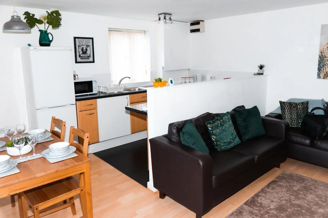 2 Bedroom Apartment Liverpool Hosted By Seren Property